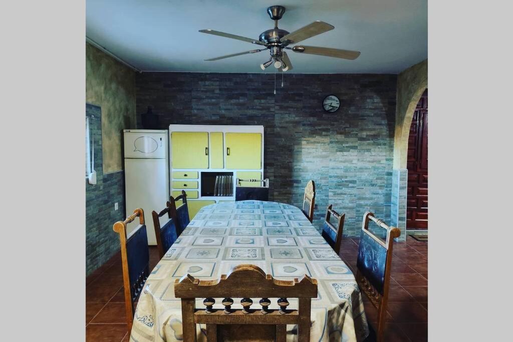 Casa Rural La Vizana Alija del Infantado Bagian luar foto