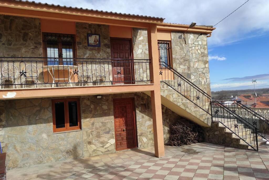 Casa Rural La Vizana Alija del Infantado Bagian luar foto