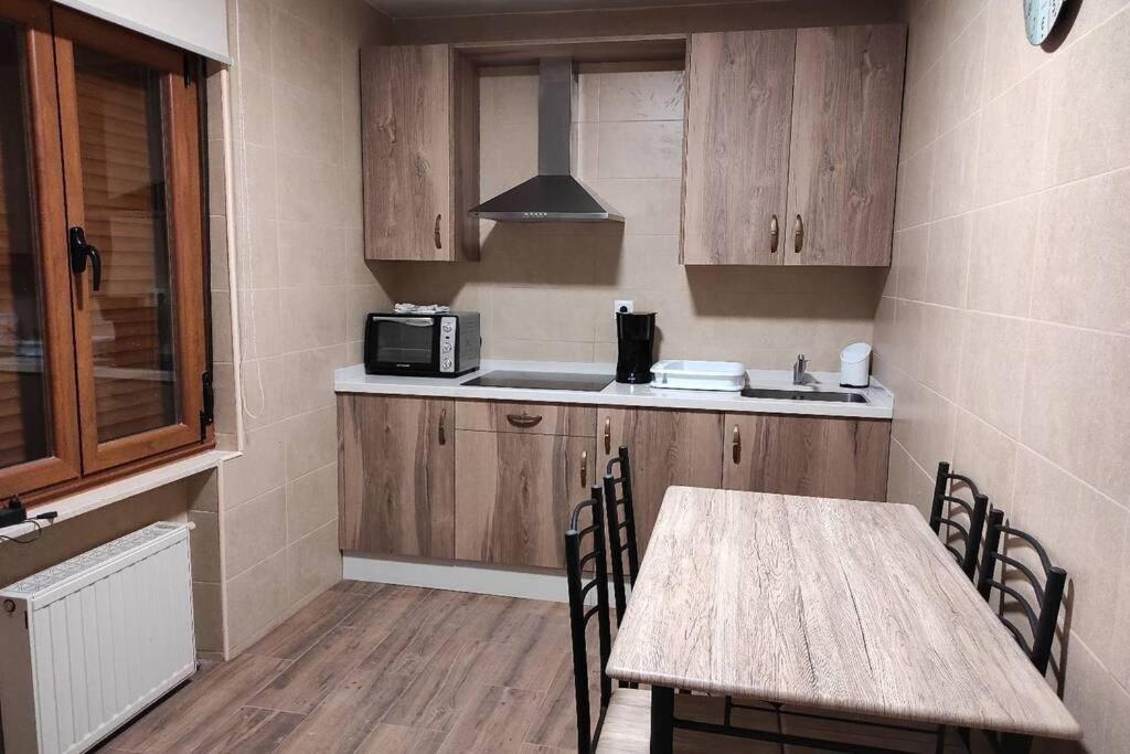 Casa Rural La Vizana Alija del Infantado Bagian luar foto